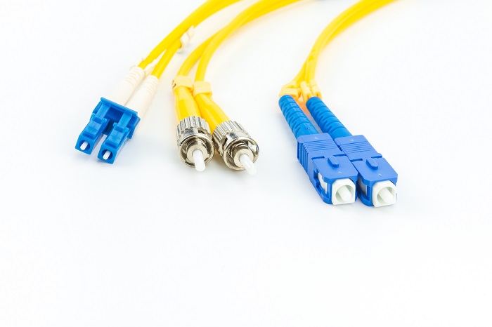 Fiber optic cables types - single mode and multi mode